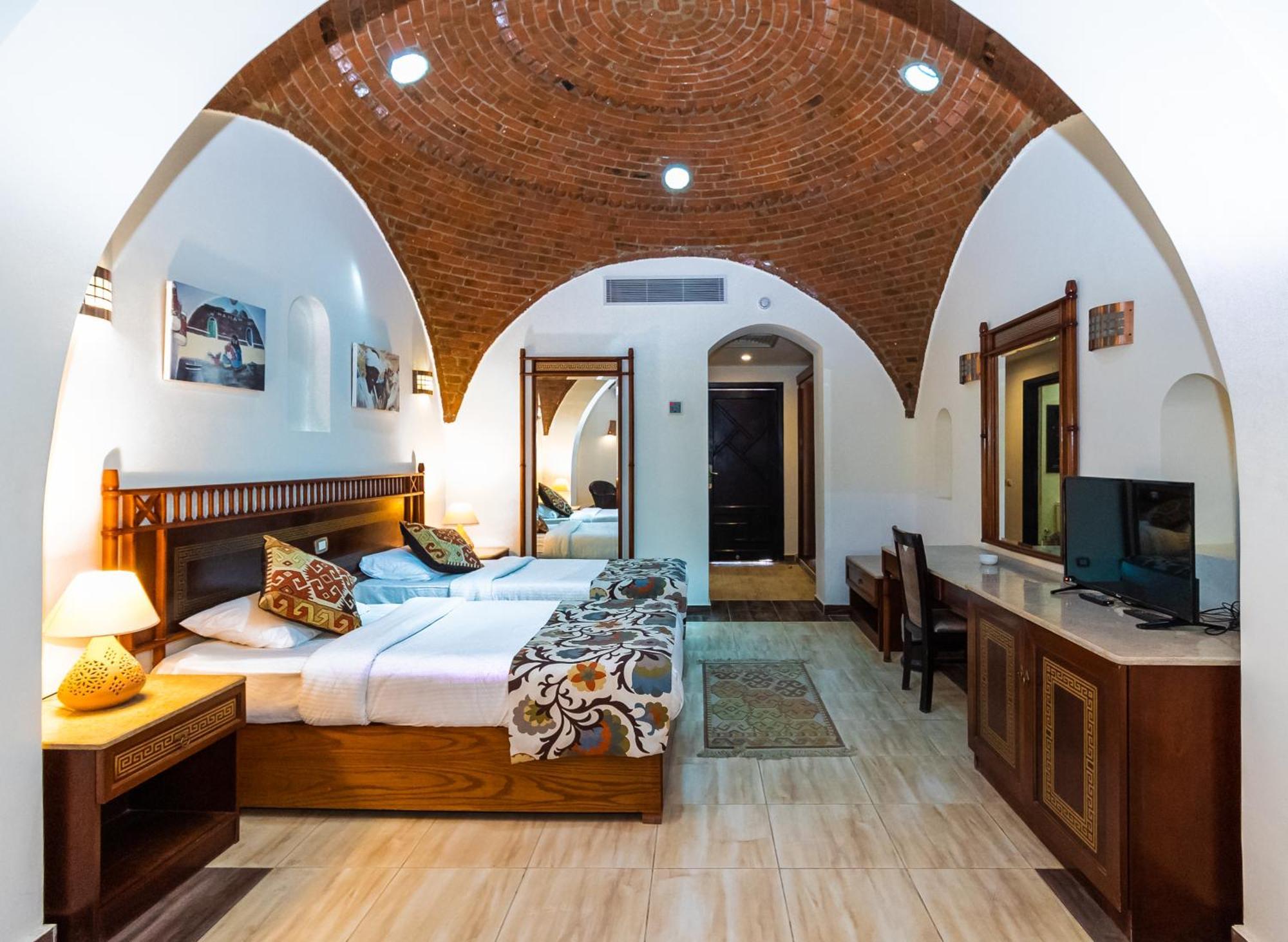 Beach Safari Nubian Resort Marsa Alam Bagian luar foto